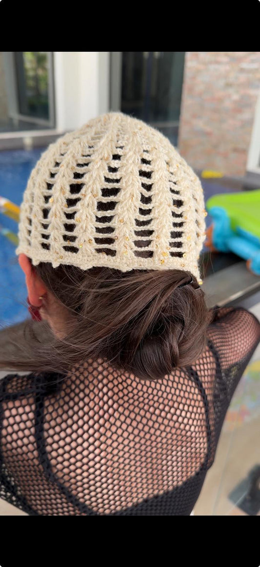 Creamy hat